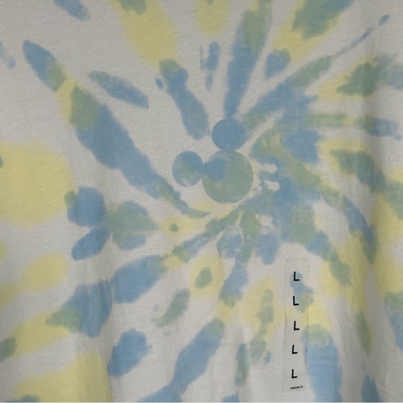 Uniqlo UT x Disney Disnep Hologram Original T-shirt - Picture 3 of 10